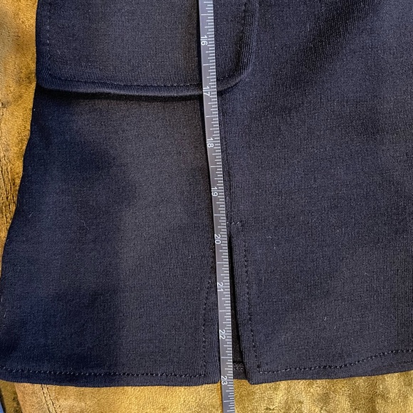 St. John SZ 6 Black Peplum 3/4 Length Sleeve Top! - Picture 13 of 14